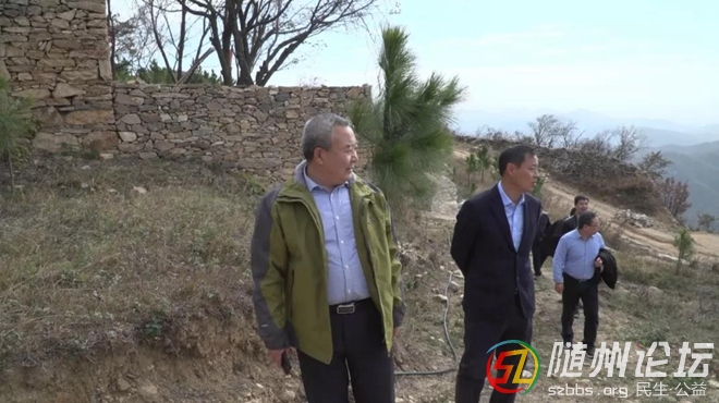 李經(jīng)發(fā)到太白頂風景名勝區(qū)就文化旅游建設(shè)工作進行現(xiàn)場辦公