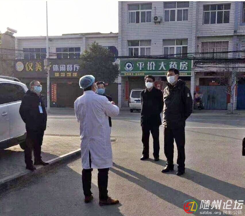 萬店鎮(zhèn)：防疫一線  豪邁逆行  ---萬店鎮(zhèn)中心衛(wèi)生院黨支部書記、院長錢開坤的抗疫情